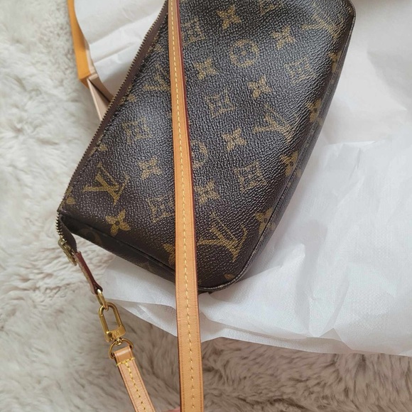 Louis Vuitton Monogram Pochette Accessories Purse - Picture 12 of 13